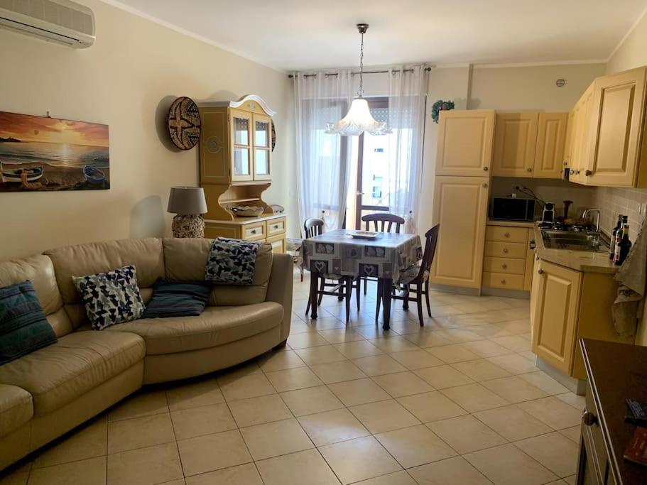 Con Ampia Veranda Apartment *